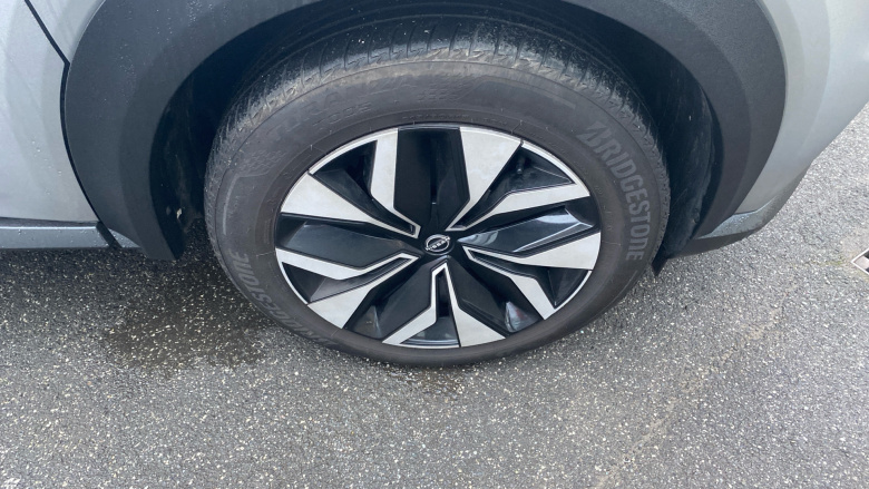 Nissan Juke 1.0 DiG-T Acenta Premium 5dr Petrol Hatchback